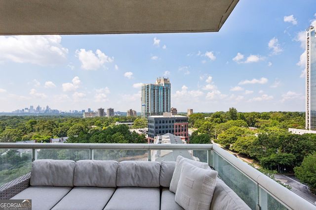 2881 Peachtree Road NE 1005, Atlanta, GA 30305