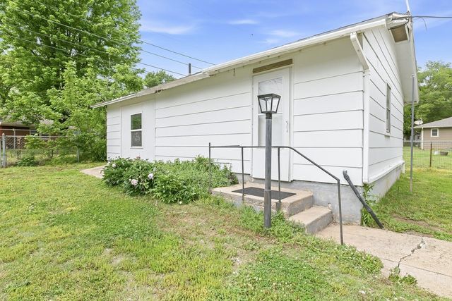 1721 N State St, Augusta, KS 67010