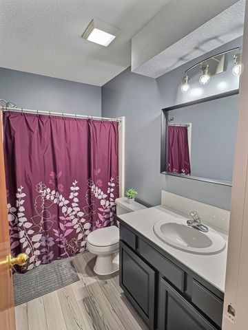 203 W Sandhill, Derby, KS 67037