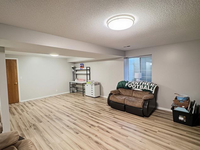 203 W Sandhill, Derby, KS 67037