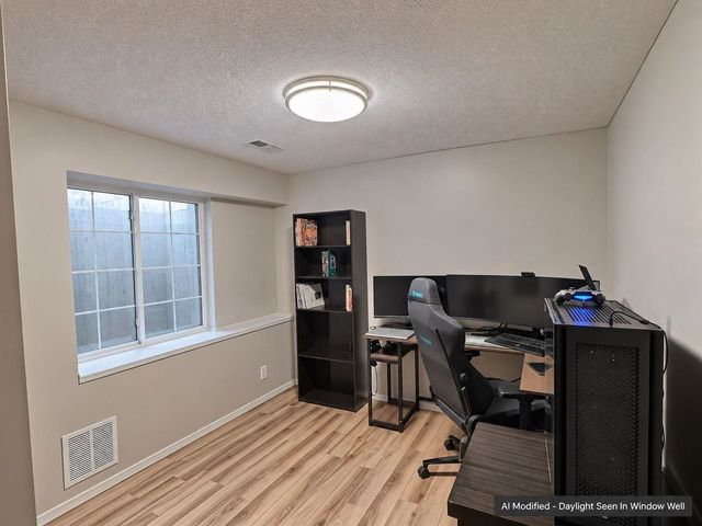 203 W Sandhill, Derby, KS 67037