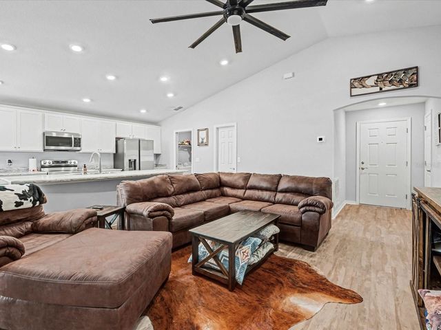 1330 MEZZAVALLE WAY, Auburndale, FL 33823