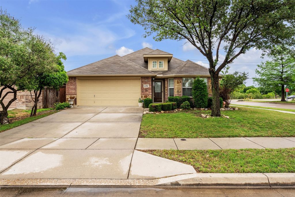 8713 Pitchfork Ranch Road, Fort Worth, TX 76134