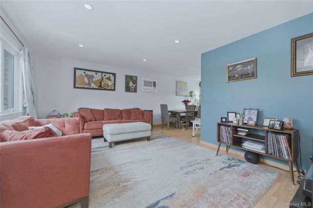 3 Archer Street, Freeport, NY 11520