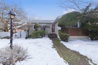 3 Archer Street, Freeport, NY 11520