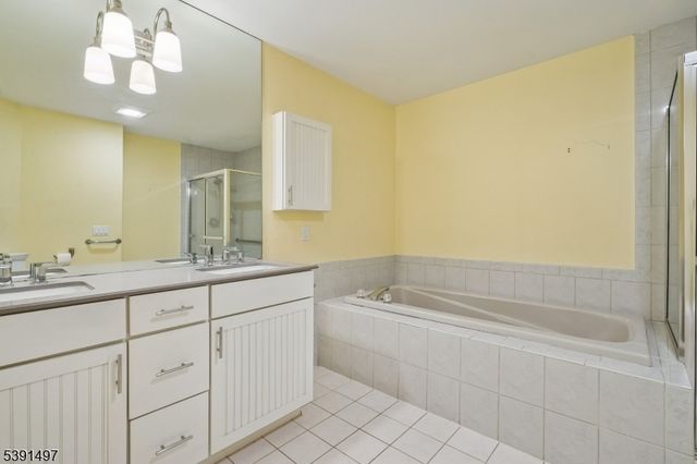 50 Pippins Way, Morris Twp., NJ 07960