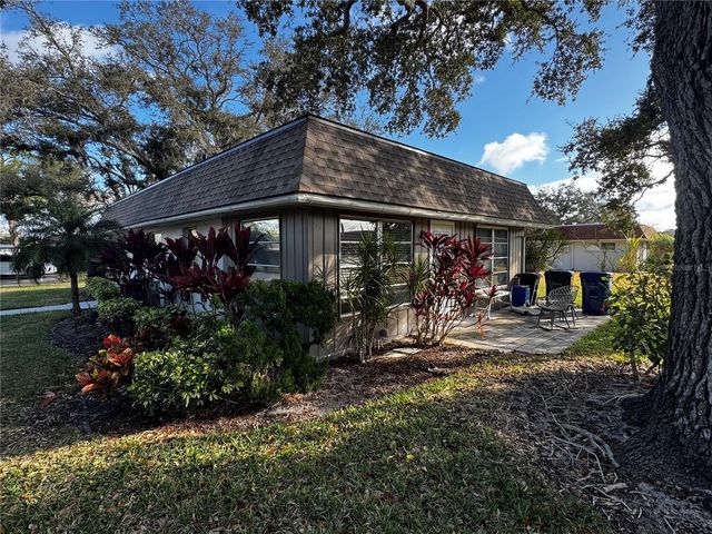 1335 GLENDALE CIRCLE W 217, Sarasota, FL 34232