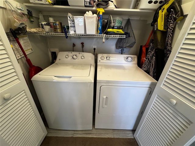 1335 GLENDALE CIRCLE W 217, Sarasota, FL 34232