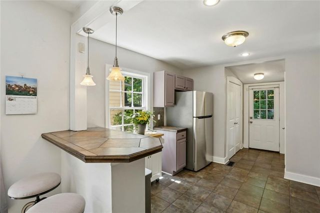 2259 Newnan Street, East Point, GA 30344