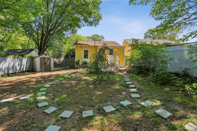 2259 Newnan Street, East Point, GA 30344