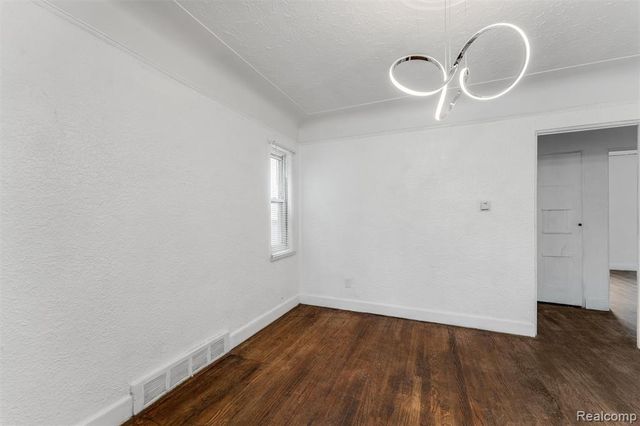 8064 Bliss Street, Detroit, MI 48234