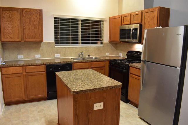 6202 Provident Green Drive, Katy, TX 77449