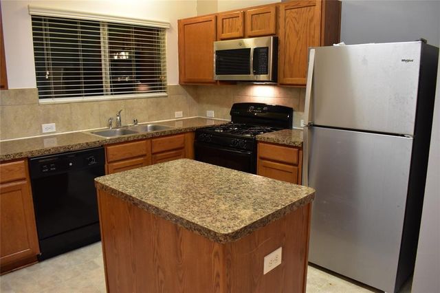 6202 Provident Green Drive, Katy, TX 77449