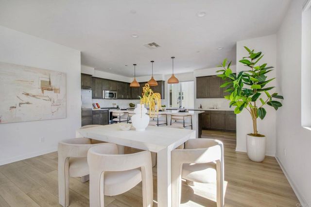 6100 Colt Place 101, Carlsbad, CA 92009