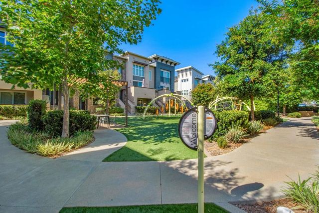 6100 Colt Place 101, Carlsbad, CA 92009