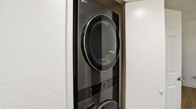 3046 Iris Avenue 301, San Diego, CA 92154