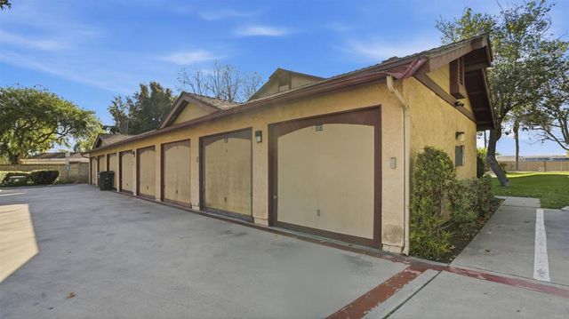 3046 Iris Avenue 301, San Diego, CA 92154