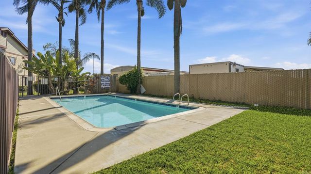 3046 Iris Avenue 301, San Diego, CA 92154