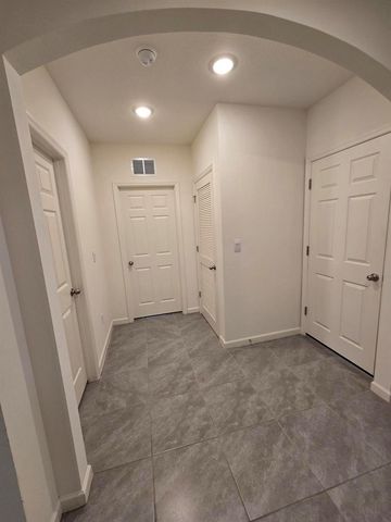 2101 SE Floresta Drive, Port St. Lucie, FL 34984