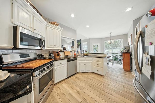 508 N Caddell Way, Mustang, OK 73064