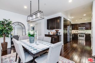 10878 Bloomfield Street 211, Toluca Lake (los Angeles), CA 91602