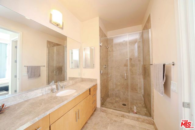 3223 W 6th Street 906, Los Angeles, CA 90020