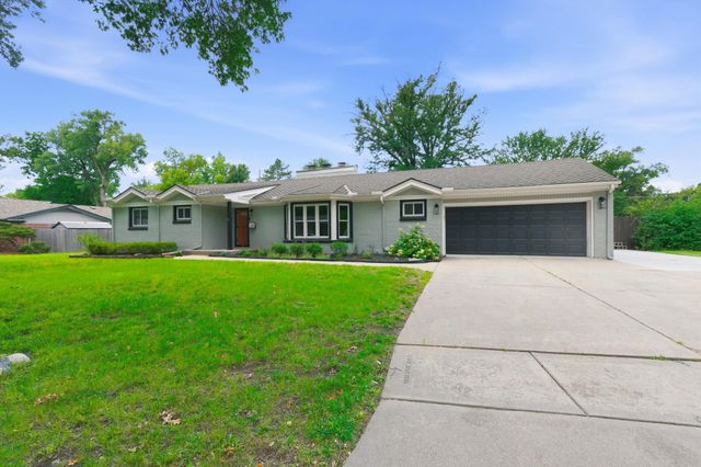 633 N Mission Rd, Wichita, KS 67206