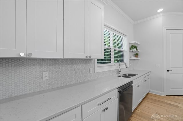 3847 Drake Avenue, Cincinnati, OH 45209