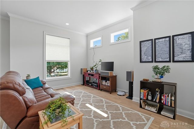 3847 Drake Avenue, Cincinnati, OH 45209