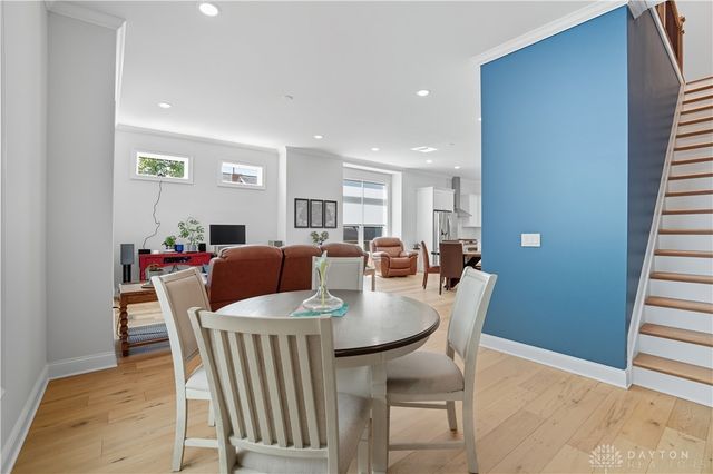 3847 Drake Avenue, Cincinnati, OH 45209