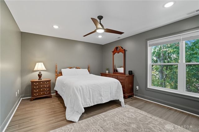 3847 Drake Avenue, Cincinnati, OH 45209