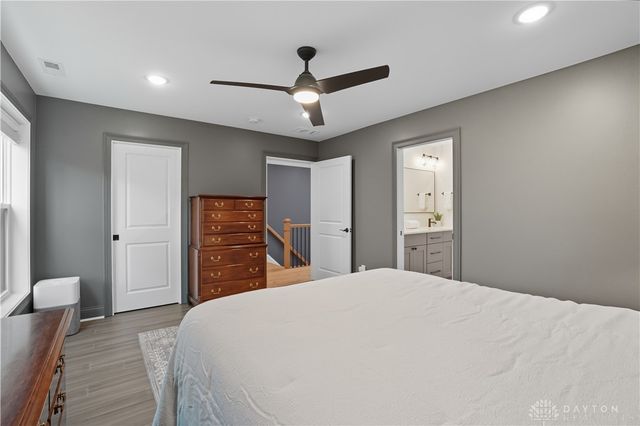 3847 Drake Avenue, Cincinnati, OH 45209