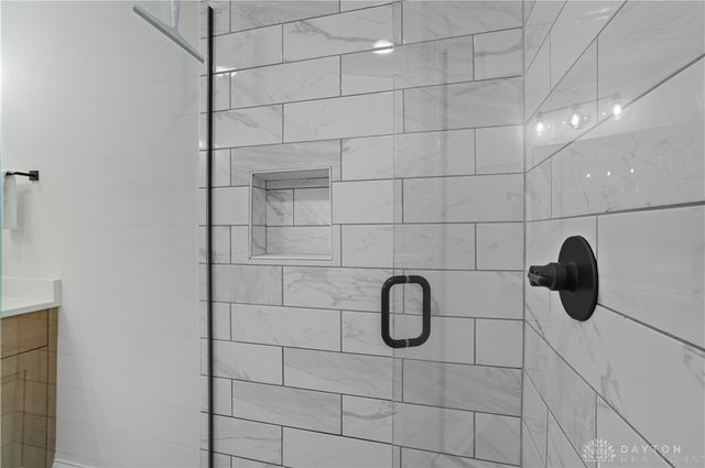 3847 Drake Avenue, Cincinnati, OH 45209