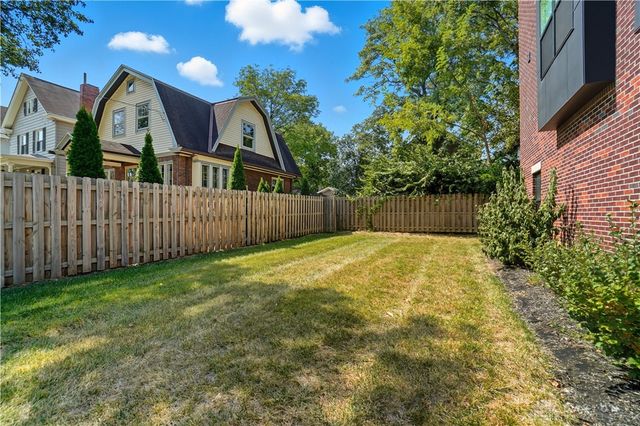 3847 Drake Avenue, Cincinnati, OH 45209