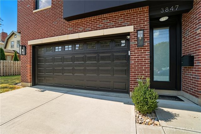 3847 Drake Avenue, Cincinnati, OH 45209