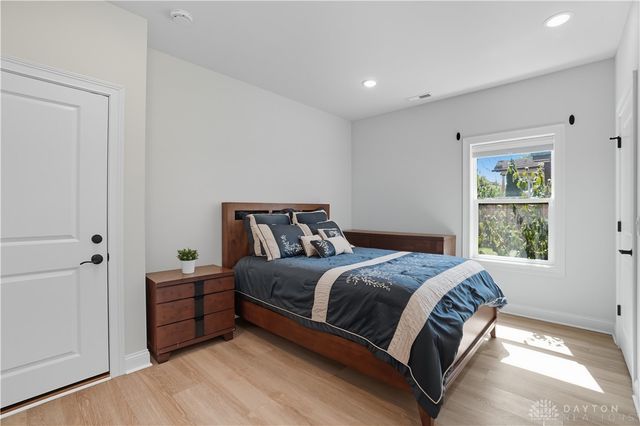 3847 Drake Avenue, Cincinnati, OH 45209