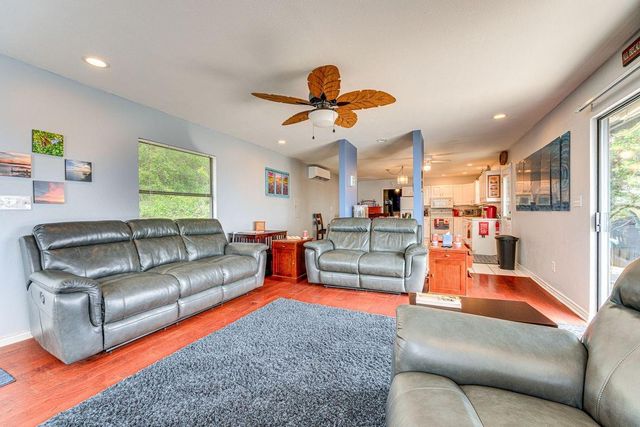 603 Waterway LN, Burnet, TX 78611