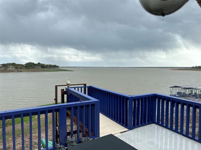 603 Waterway LN, Burnet, TX 78611