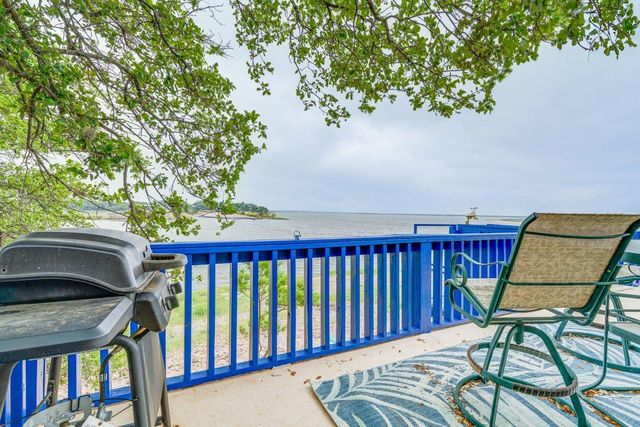 603 Waterway LN, Burnet, TX 78611