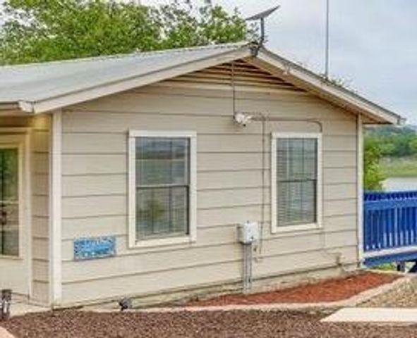 603 Waterway LN, Burnet, TX 78611