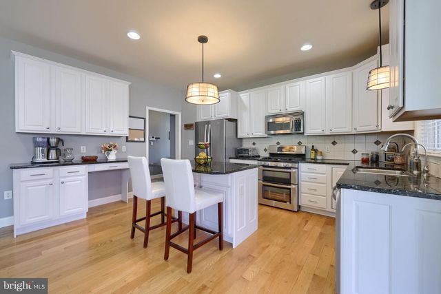 328 COBBLERS CT, Lititz, PA 17543