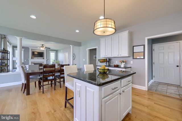 328 COBBLERS CT, Lititz, PA 17543