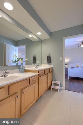 328 COBBLERS CT, Lititz, PA 17543