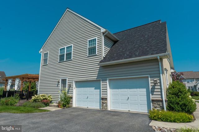 328 COBBLERS CT, Lititz, PA 17543