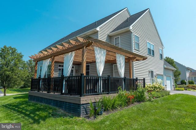 328 COBBLERS CT, Lititz, PA 17543
