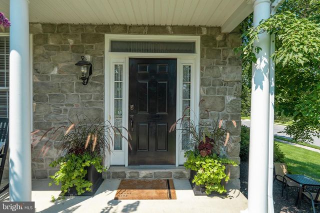 328 COBBLERS CT, Lititz, PA 17543