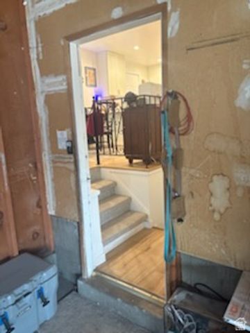 1012 E BELL DR, Sandy, UT 84094