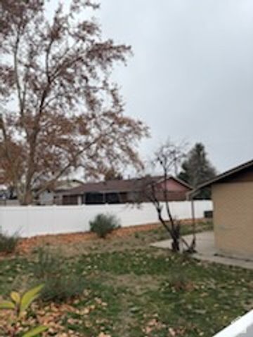 1012 E BELL DR, Sandy, UT 84094