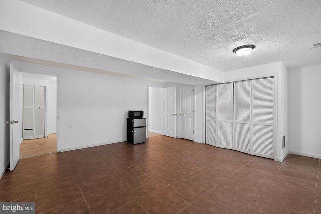 19606 WHITE SADDLE DR, Germantown, MD 20874