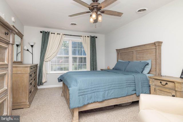 20 TURNINGLEAF CT, Dover, DE 19904